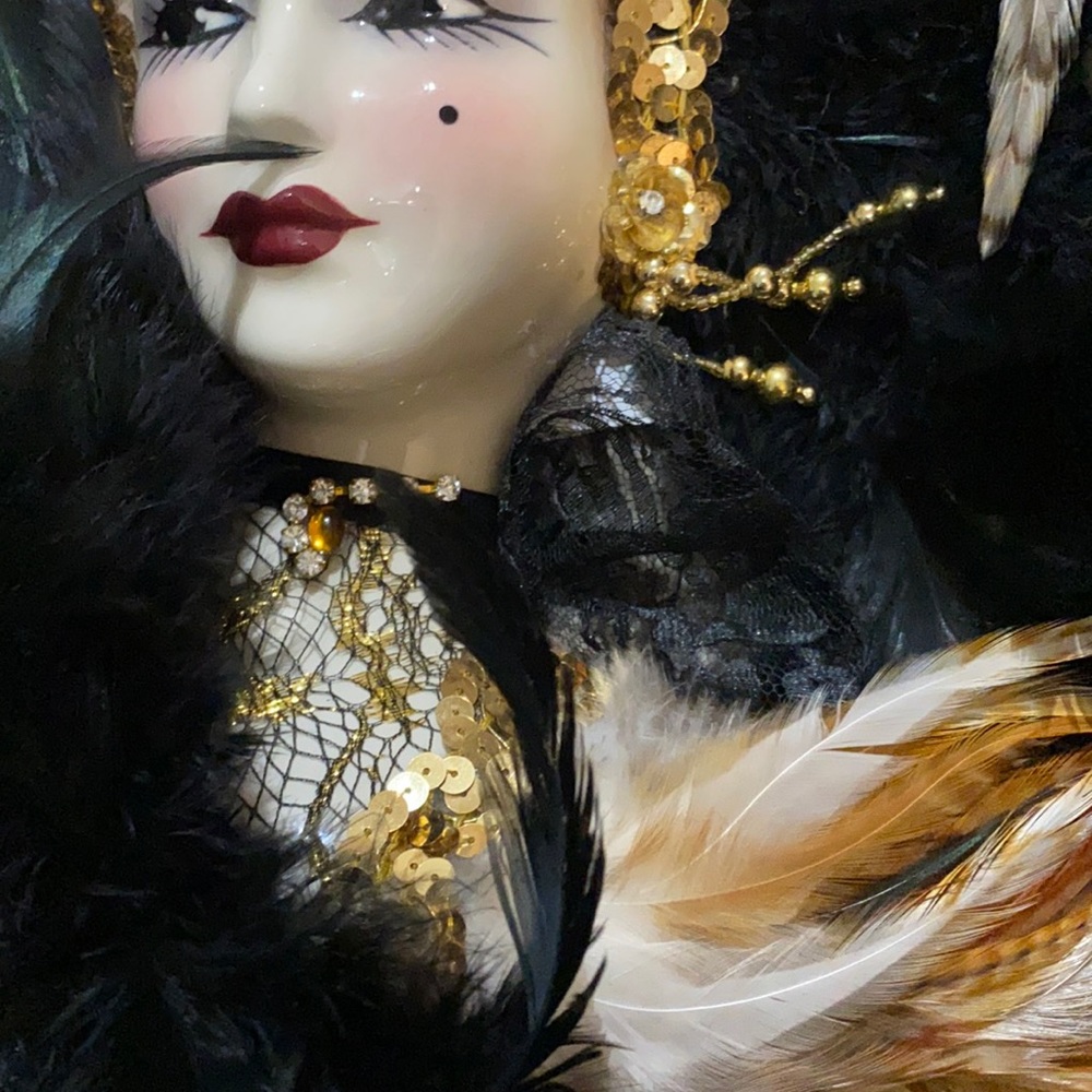NEW💕Gorgeous Wall Hanging Mask🎀 Handcrafted - Picture 9 of 12